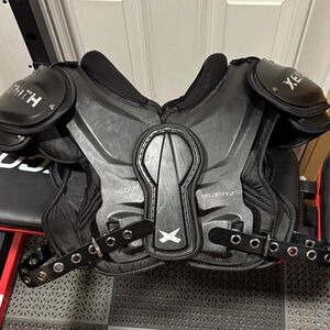 Xenith Velocity 2 Black Football Shoulder Pads Mens Medium 17"-18"